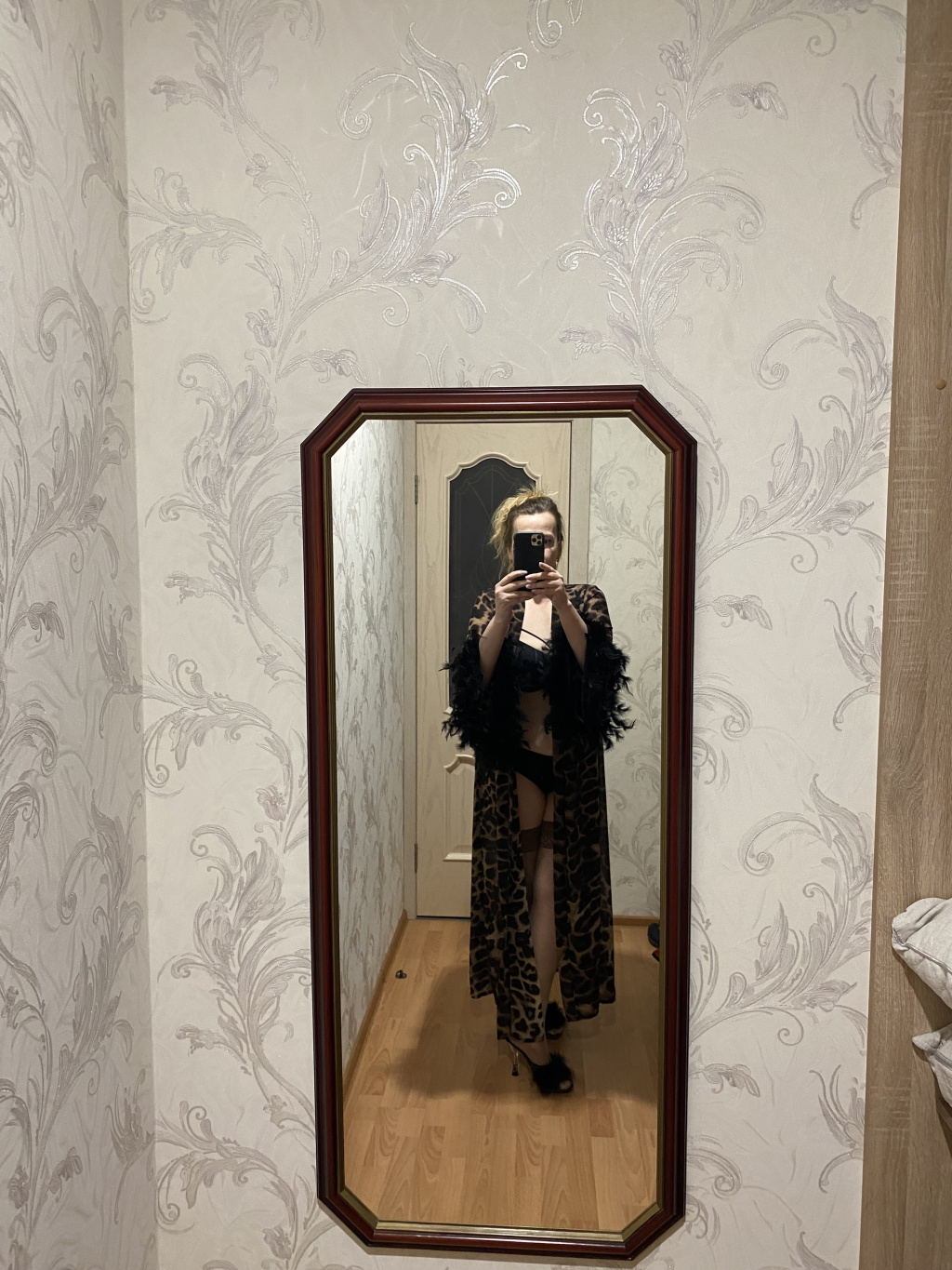 Анна: проститутки индивидуалки в Омске