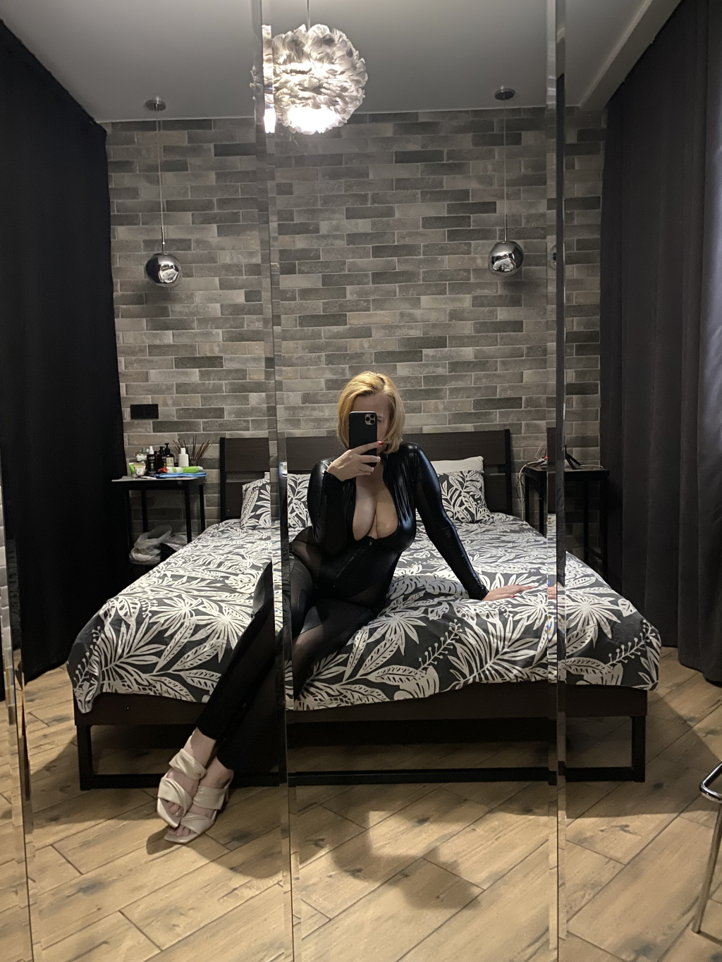 Анна: проститутки индивидуалки в Омске