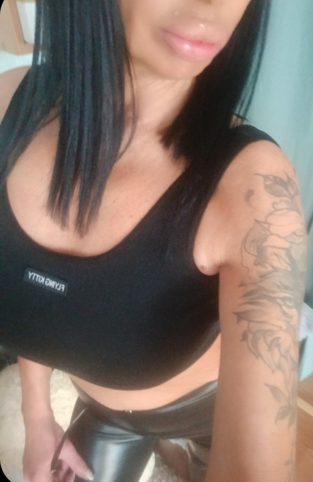 Яна: проститутки индивидуалки в Омске